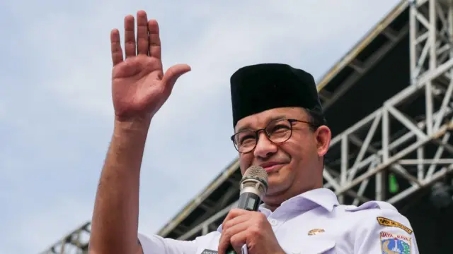 Anies Baswedan Menyapa